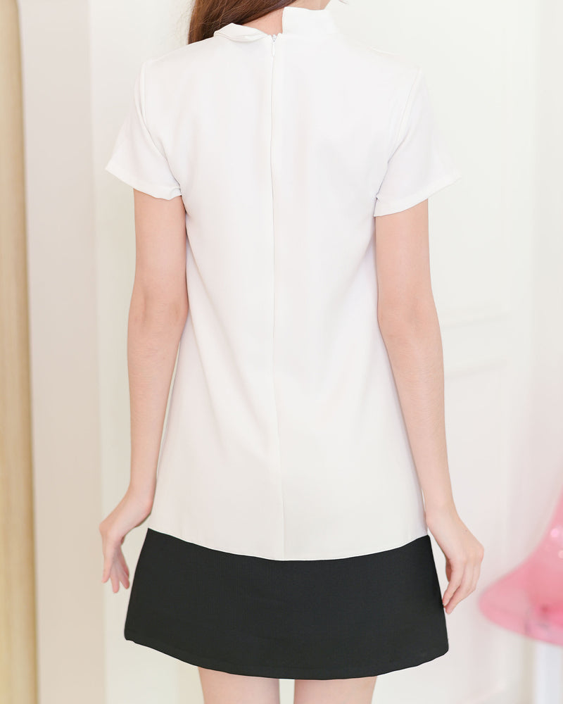 <減價清貨> Gin Dress 拼色蝴蝶結圓領直身連身裙- White 白色 (CB633)