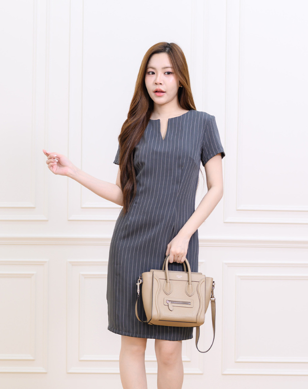 Basic Me Dress 簡約V領間條紋修身連身裙- Deep Grey 深灰色 (CB531)