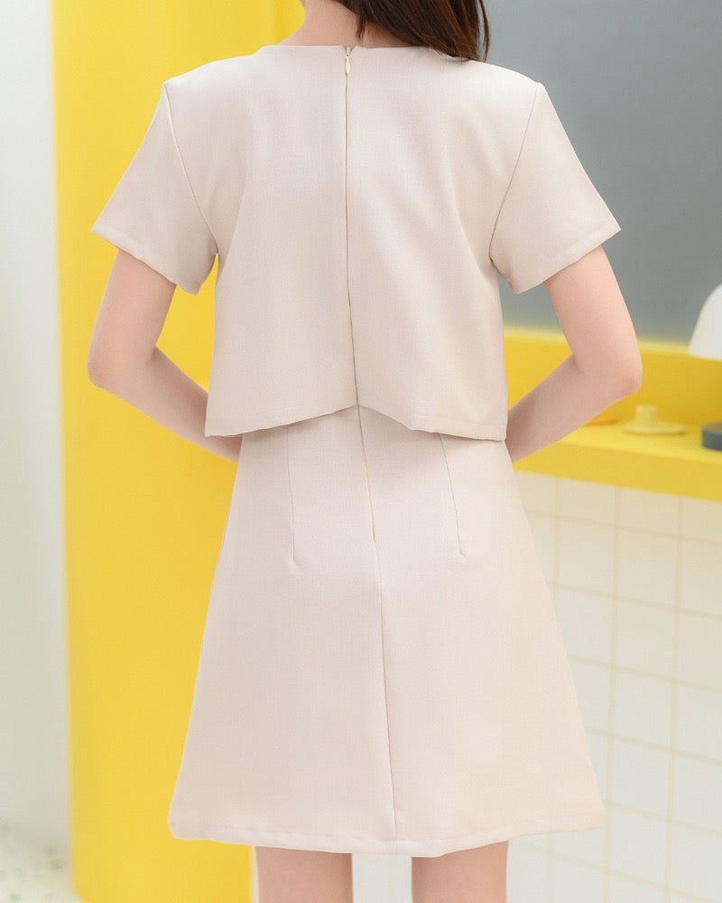 Jenny Dress 蝴蝶領口修身連身裙- Beige 淺米色 (CB683)