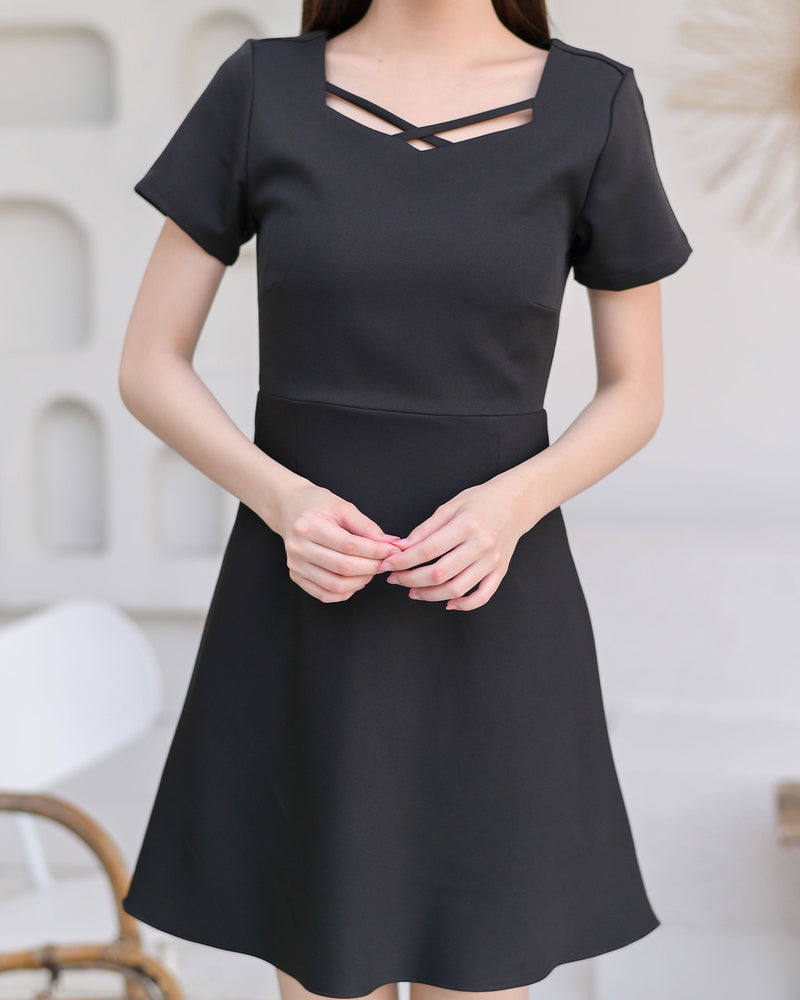Sofia Dress 縷空領口連身傘裙- Black 黑色 (CB646)
