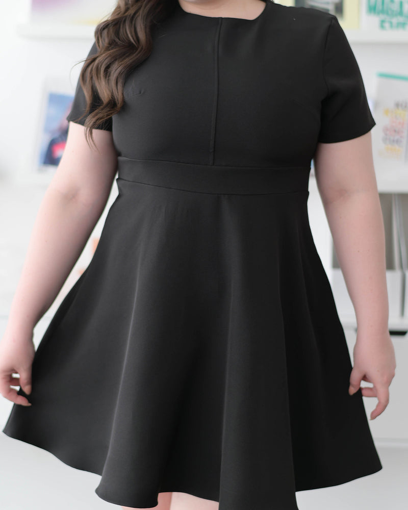 Fairy dress 純色圓領短袖貼身傘型連身裙 - Black 黑色 (CB547 Oversize)