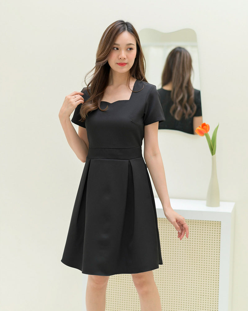 Back Bow Dress 心型領後背蝴蝶結連衣裙 - Black 黑色(CB555)