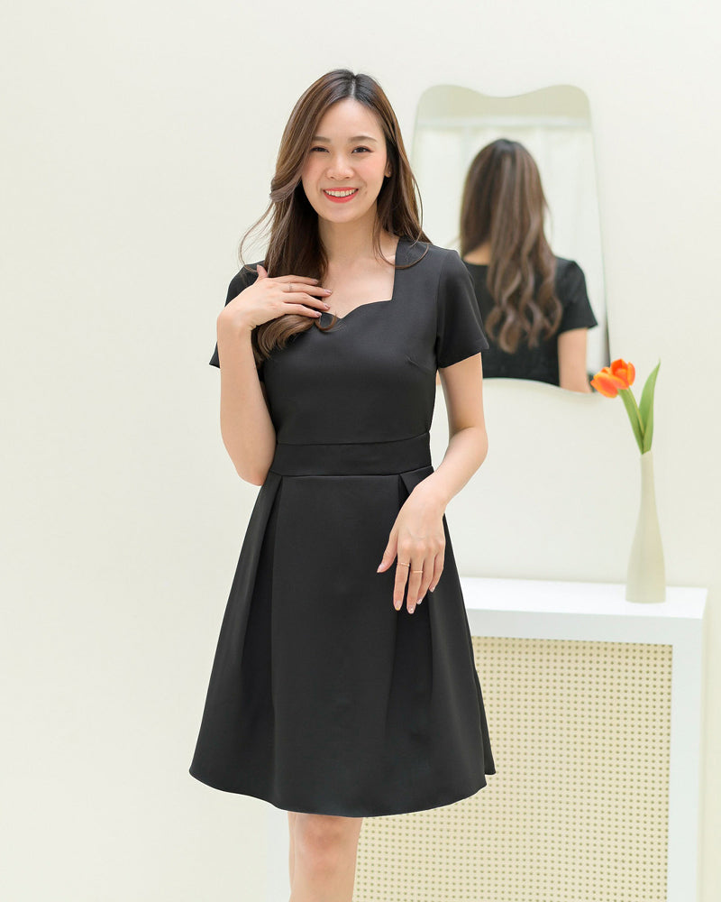 Back Bow Dress 心型領後背蝴蝶結連衣裙 - Black 黑色(CB555)