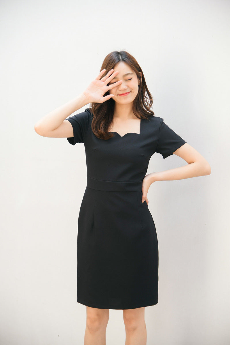 Mini Heart Dress心型領口修身連身裙- Black 黑色 (CB530)