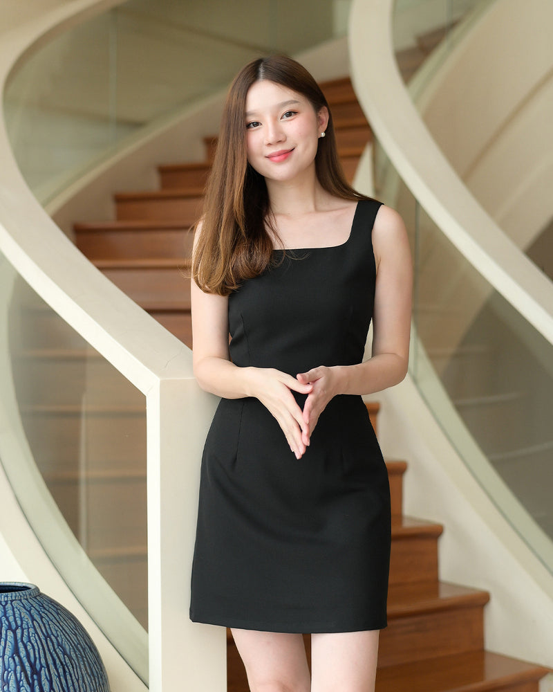 Zaza Sleeveless Dress 平領吊帶連身裙 - Black 黑色 (CB533)