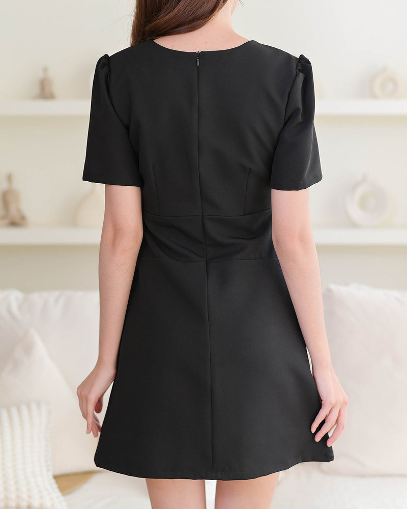 Marin Dress 小V領線條A字連身裙-  Black 黑色 (CB618)