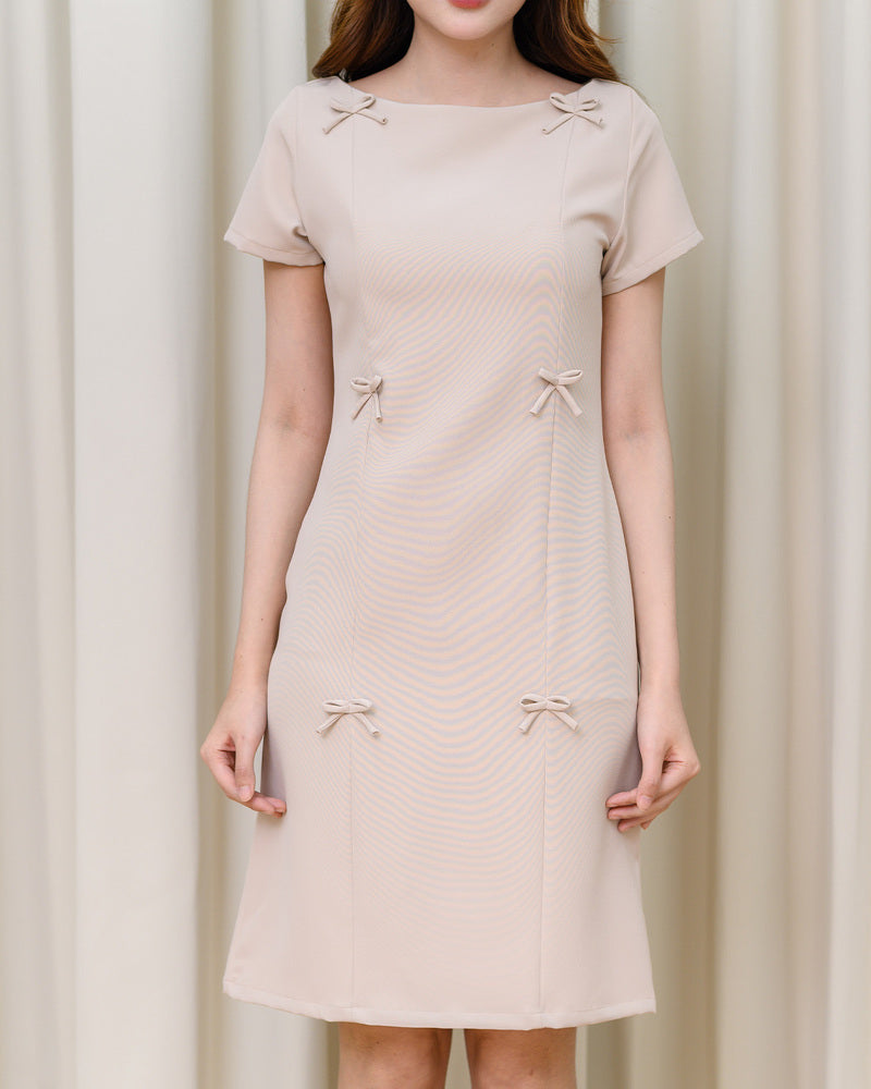 Bobby Dress 高領蝴蝶修身連身裙裙 - Cream 杏色 (CB708)
