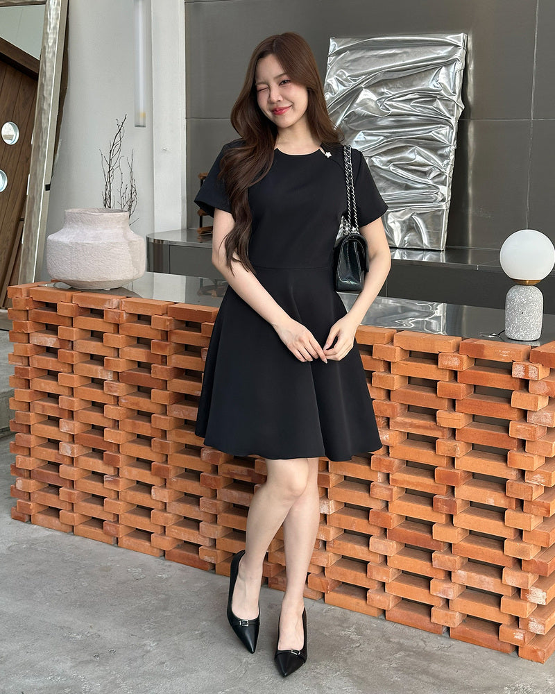 Hosji Dress 圓領修腰連身裙- Black 黑色(CB710)