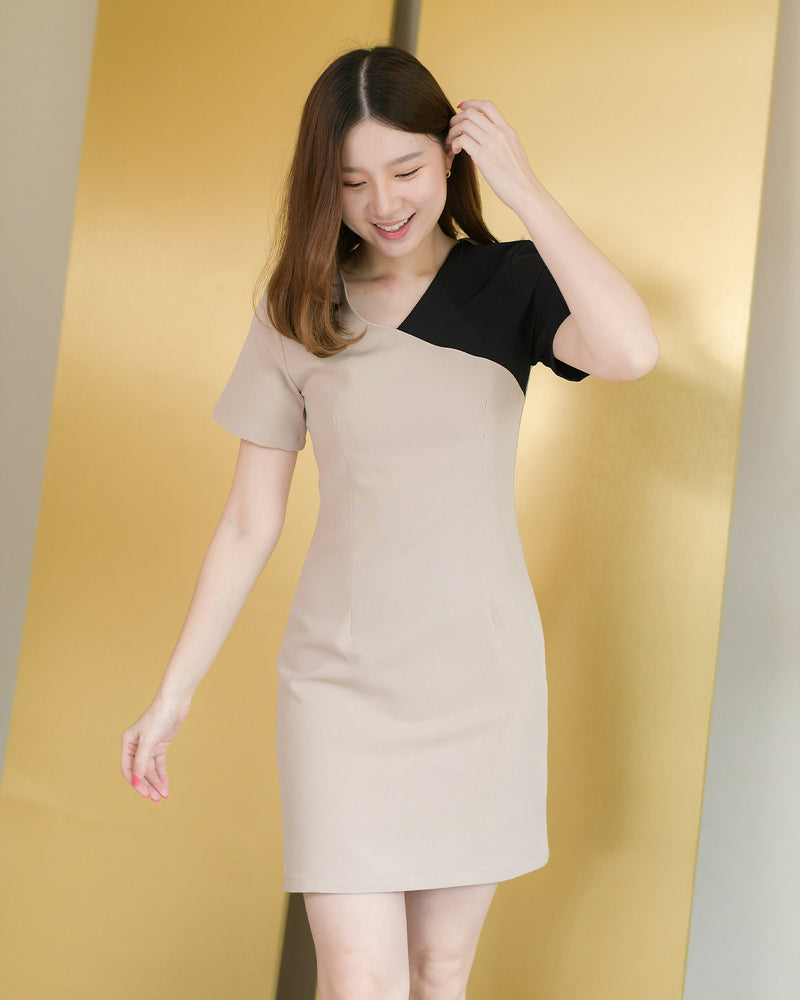 Sand Dress 兩色短袖拼接修腰連身裙 - Beige Black 米黑色 (CB537)