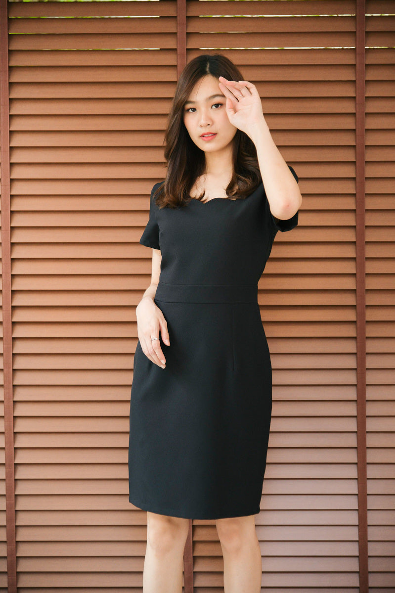 Mini Heart Dress心型領口修身連身裙- Black 黑色 (CB530)